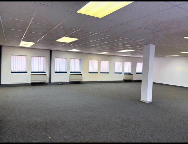 720M² OFFICE TO LET IN RANDJESPARK